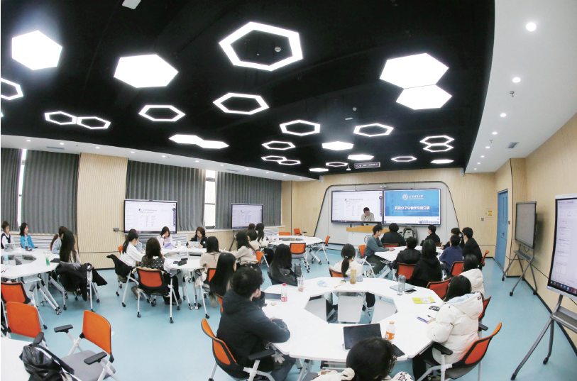 《天津教育報》報道我校新文科實驗中心投入使用